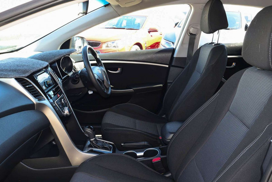 2013 Hyundai i30 GD Active Hatch Image 8