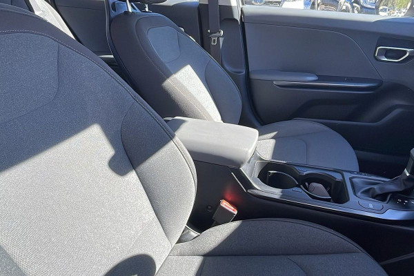 2024 MY25 Kia K4 CL4m Sport Sedan Image 17