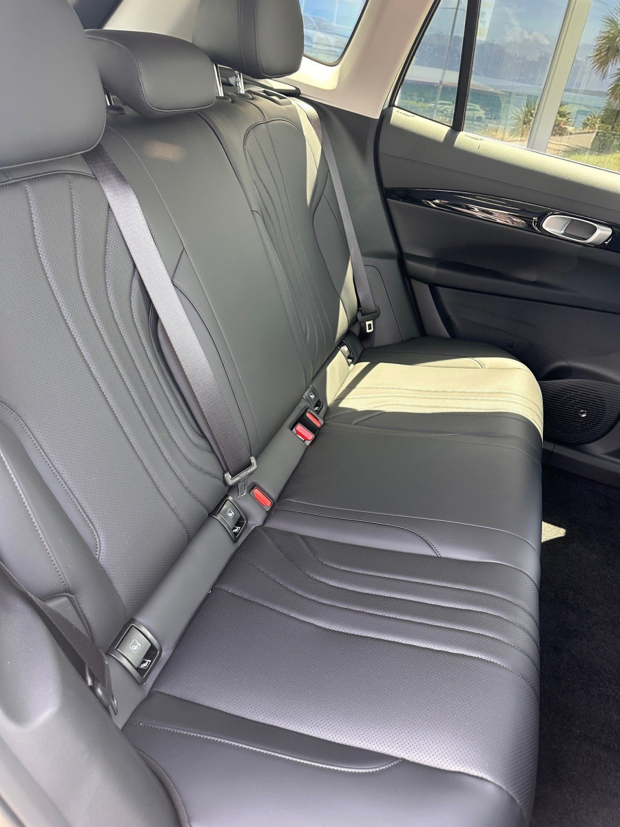 2025 MY26 Geely Starray EM-i P145 Complete SUV Image 7