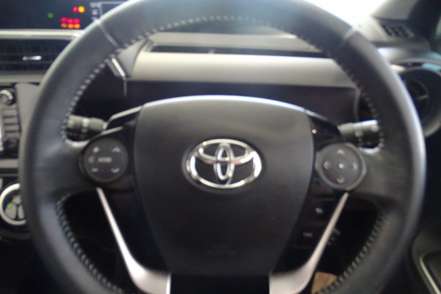 2018 Toyota Prius C NHP10R Hatch Image 25