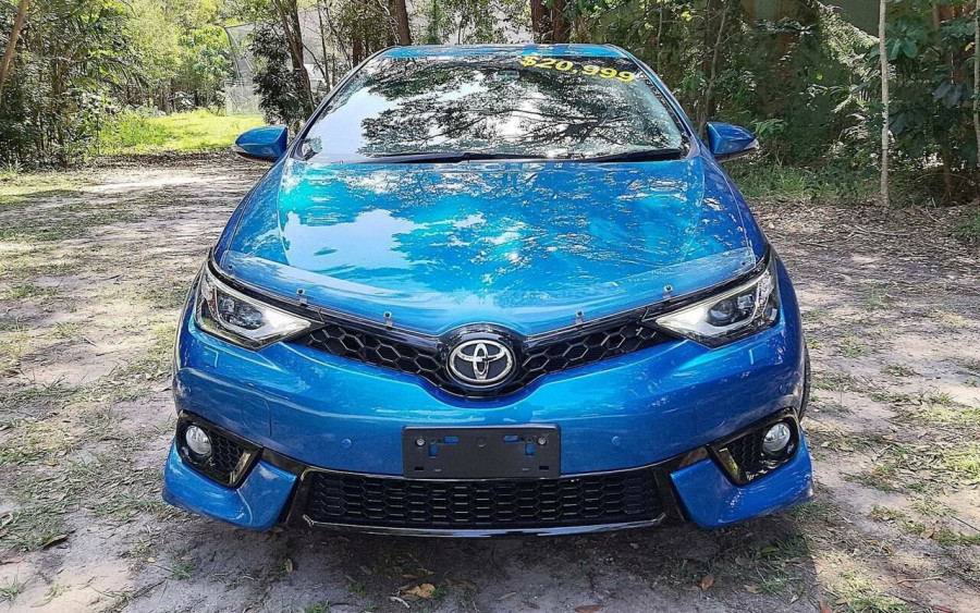 2017 Toyota Corolla ZRE182R ZR Hatch Image 2