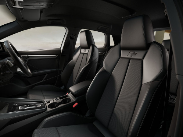 2025 Audi A3 GY 35 TFSI S line Hatch image 8