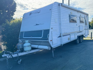 2011 Paramount Classic 21.5 Foot