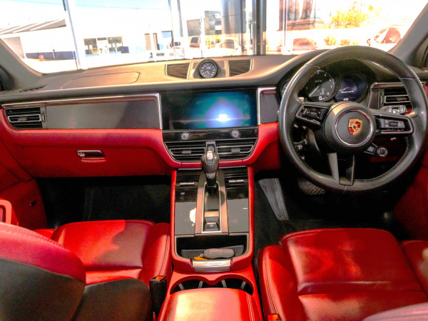 2022 MY23 Porsche Macan 95B GTS SUV image 10