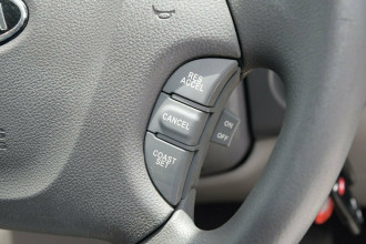 2010 MY11 Kia Grand Carnival VQ Si Wagon