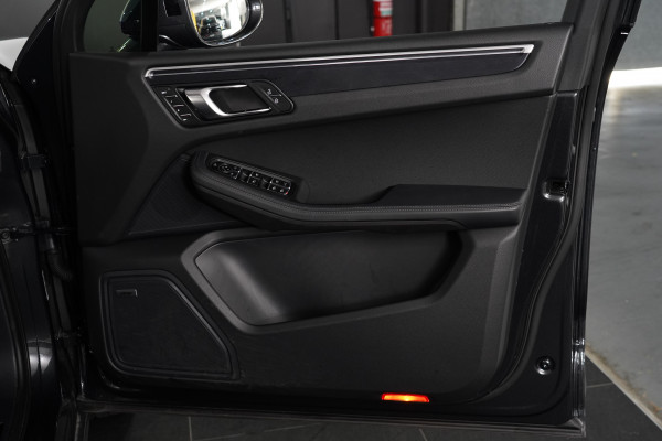 2023 Porsche Macan Gts Wagon Image 47
