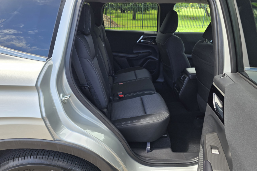2023 MY24 Mitsubishi Outlander ZM LS SUV Image 14