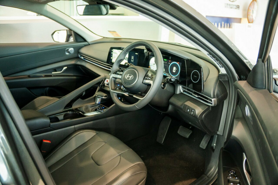 2025 Hyundai i30 CN7.V2 Elite Sedan Image 15