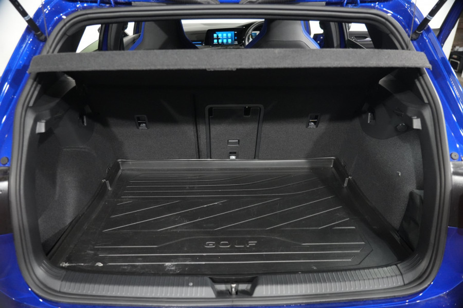 2025 Volkswagen Golf 7 R Hatch Image 31