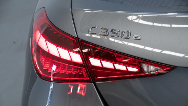 2026 Mercedes-Benz C-Class W206 C350 e Sedan image 13