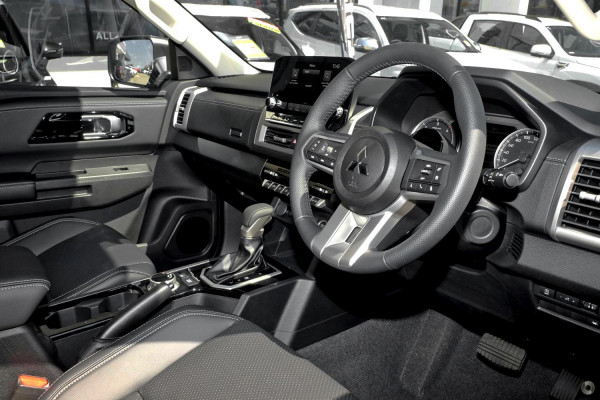 2025 Mitsubishi Triton MV GLS Ute Image 6