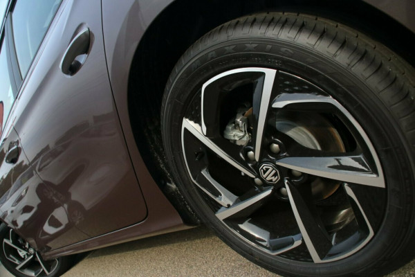 2024 MG MG5 AP32 Essence Sedan Image 4