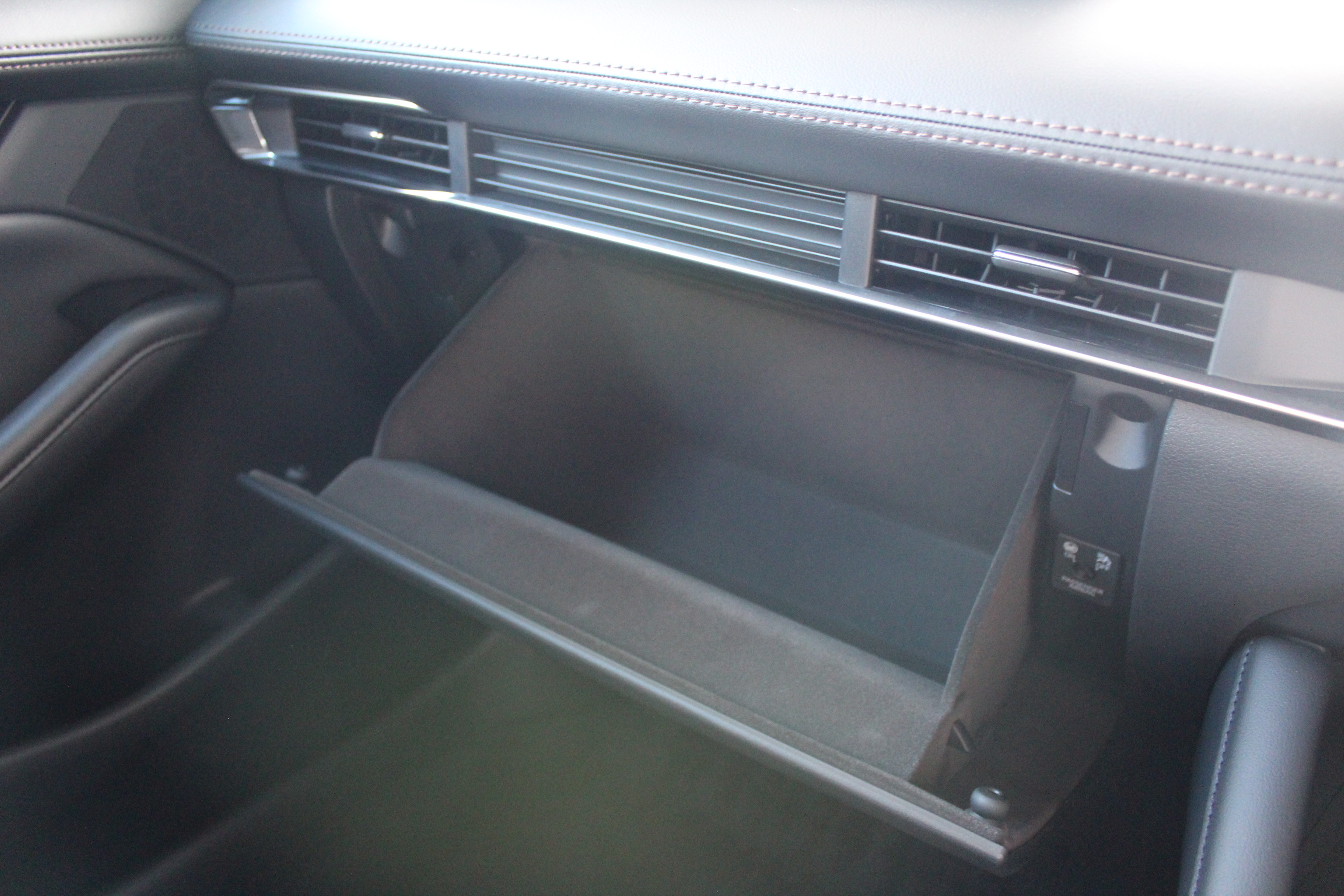 2024 Mazda 3 BP G20 Touring Hatch Image 16