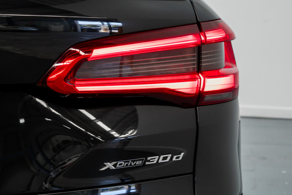 2019 BMW X5 xDrive30d M Sport SUV Image 11