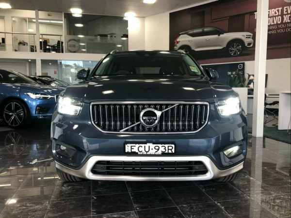 Used 18 Volvo Xc40 T4 Inscription Awd