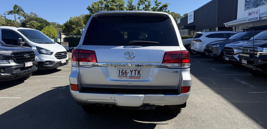2019 Toyota LandCruiser VDJ200R VX SUV Image 8