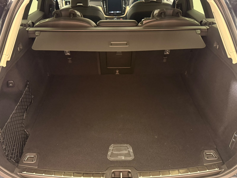 2026 Volvo XC60 UZ Ultra B5 Dark SUV Image 21