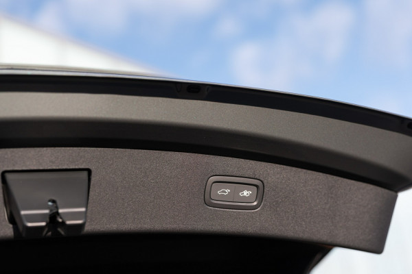 2026 Volvo ES90  Plus Single Motor Sedan Image 20
