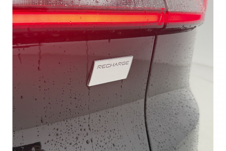 2024 Volvo C40 XK Recharge SUV Image 8