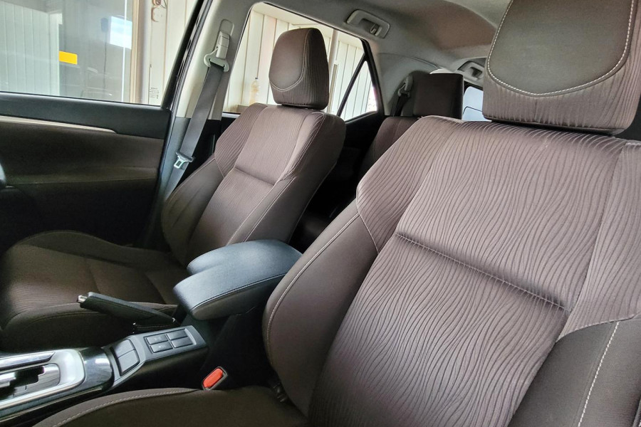 2018 Toyota Fortuner GUN156R GXL SUV Image 13