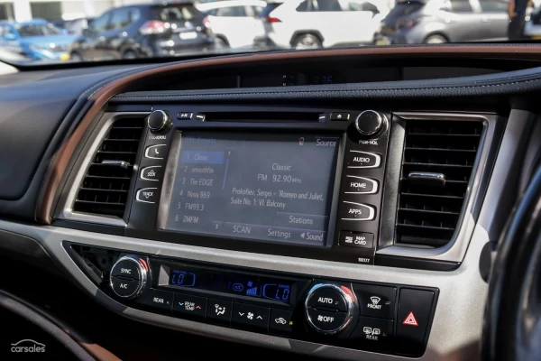 2018 Toyota Kluger GSU50R Grande SUV Image 17