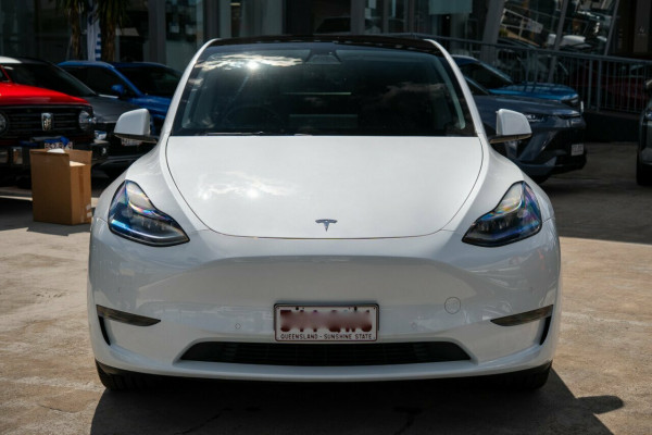 2023 Tesla Model Y  Long Range Wagon Image 5