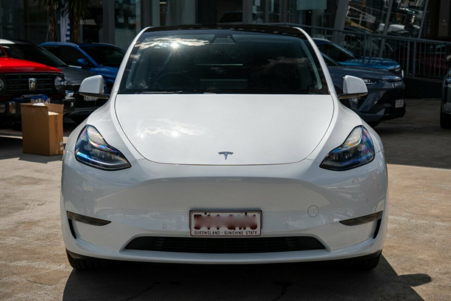2023 Tesla Model Y  Long Range Wagon Image 5