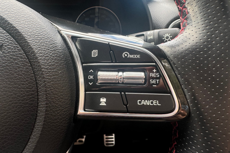 2021 MY1  Kia Cerato BD GT Hatch Image 23