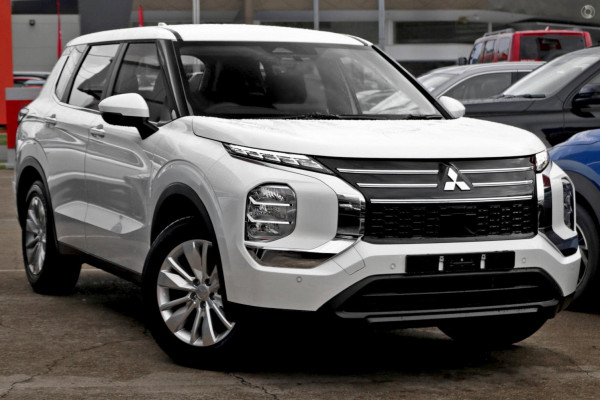 2026 Mitsubishi Outlander ZM ES SUV