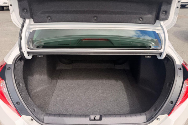 2019 Honda Civic 10th Gen VTi-S Sedan Image 14