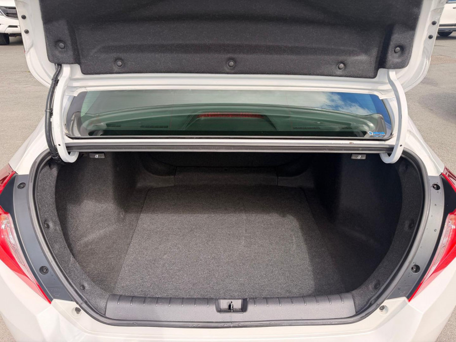 2019 Honda Civic 10th Gen VTi-S Sedan Image 14