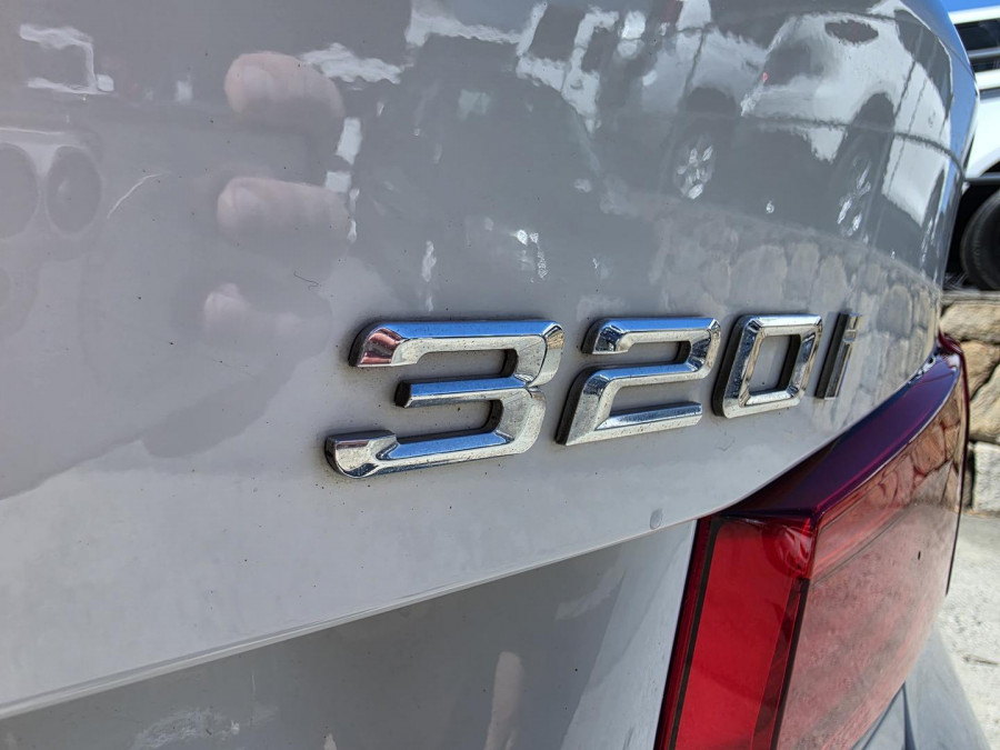 2016 BMW 3 Series F30 LCI 320i Sport Line Sedan Image 15