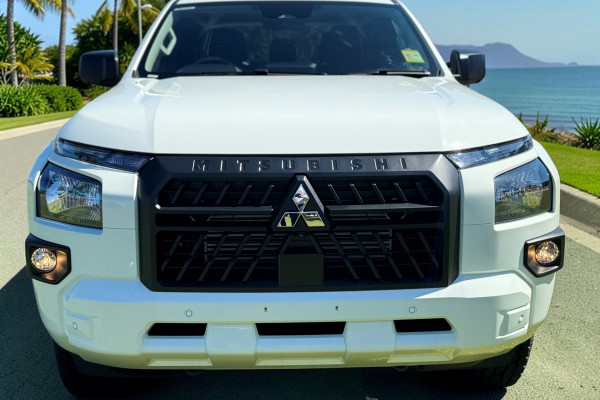 2026 Mitsubishi Triton MV GLX+ Ute Image 2