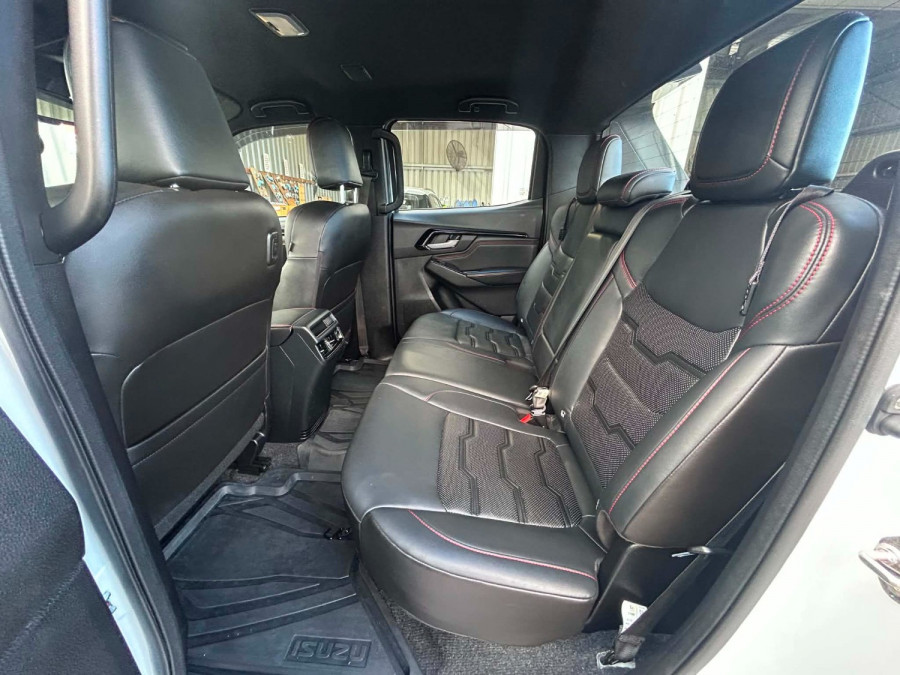 2023 Isuzu D-MAX RG X-TERRAIN Ute Image 13