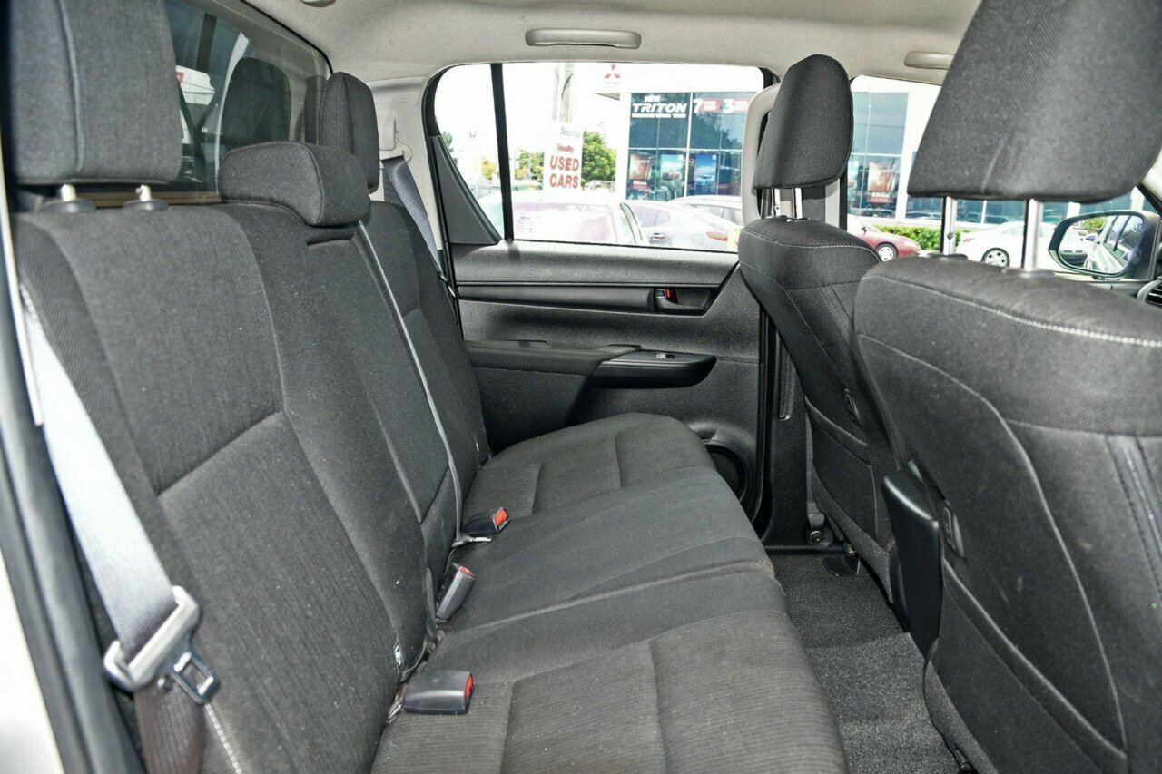 2016 Toyota Hilux GUN126R SR Double Cab Cab Chassis Image 16