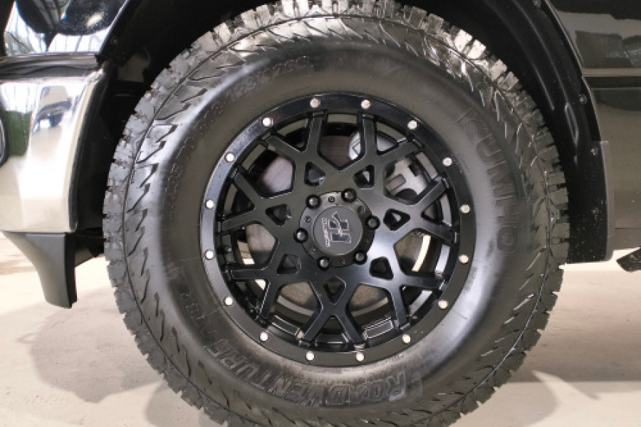 2024 Ram 1500 DT Laramie Ute Image 15