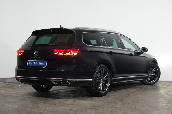 2023 Volkswagen Passat 206TSI R-Line SUV Image 7