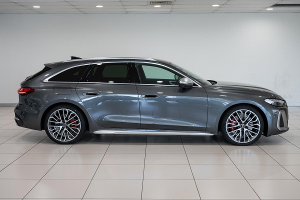 2025 Audi S5 B10 Wagon image 3