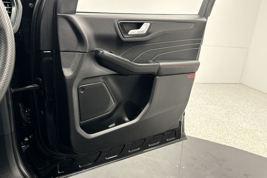 2022 MY23.25 Ford Escape ZH ST-Line SUV Image 18