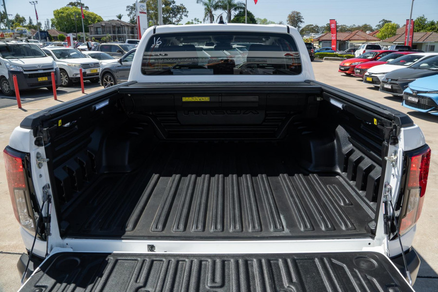 2025 Toyota HiLux GUN126R SR 48V Ute Image 22