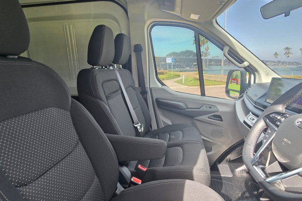 2026 MY25 LDV Deliver 9  Mid Roof LWB Van Image 4