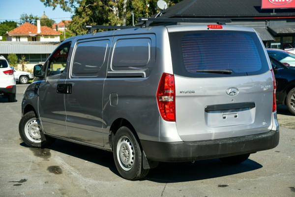 2015 Hyundai iLOAD TQ2-V MY15 Van Image 2