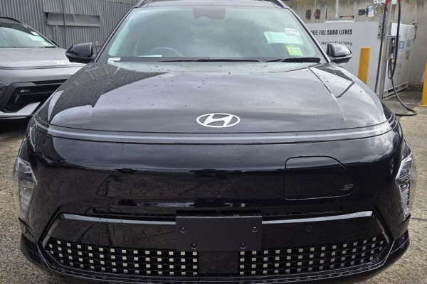 2026 Hyundai KONA SX2.V2  Electric Premium SUV Image 2