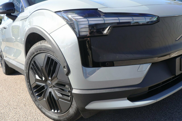 2025 MY26 Volvo EX30 Cross Country  Ultra Twin Motor Performance SUV Image 2