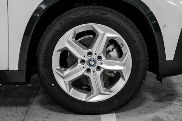 2024 BMW iX1 U11 eDrive20 xLine SUV image 21