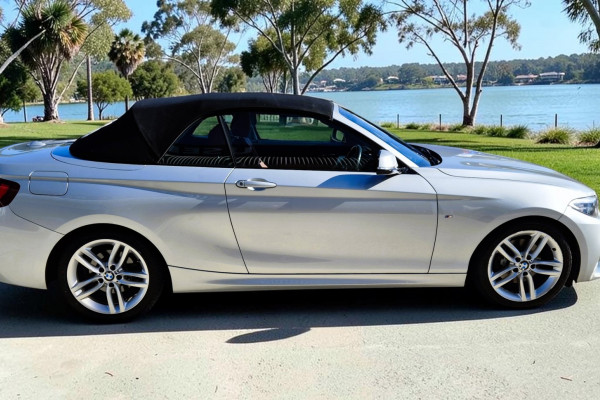 2015 BMW 2 Series F23 Turbo 220i M Sport Convertible Image 8