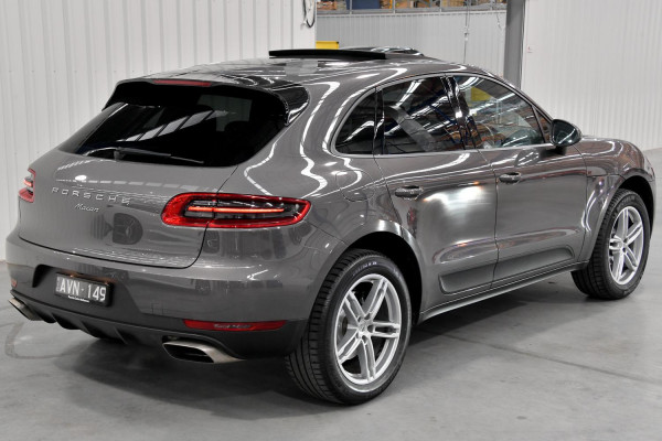 2018 Porsche Macan 95B  SUV image 25