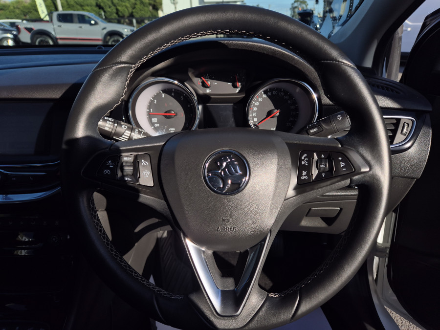 2017 MY18 Holden Astra BK RS Hatch Image 15