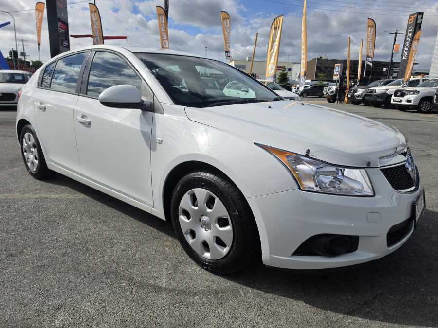 2012 MY13 Holden Cruze JH Series II CD Hatch Image 5