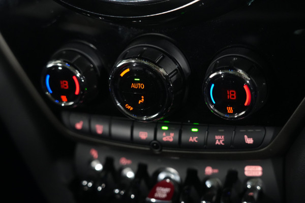 2021 MINI Countryman C Classic SUV Image 19
